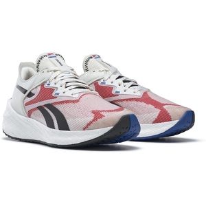 Women’s size 9.5. Neutral daily trainer.